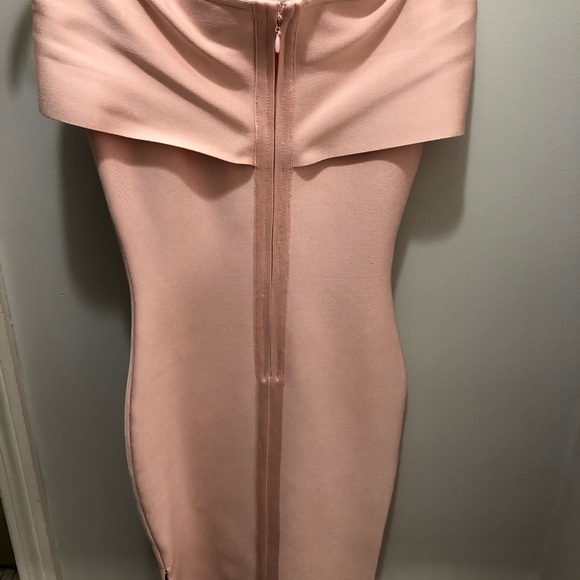 Bariano Australia Off Shoulder Body-con Dress - Picture 3 of 3